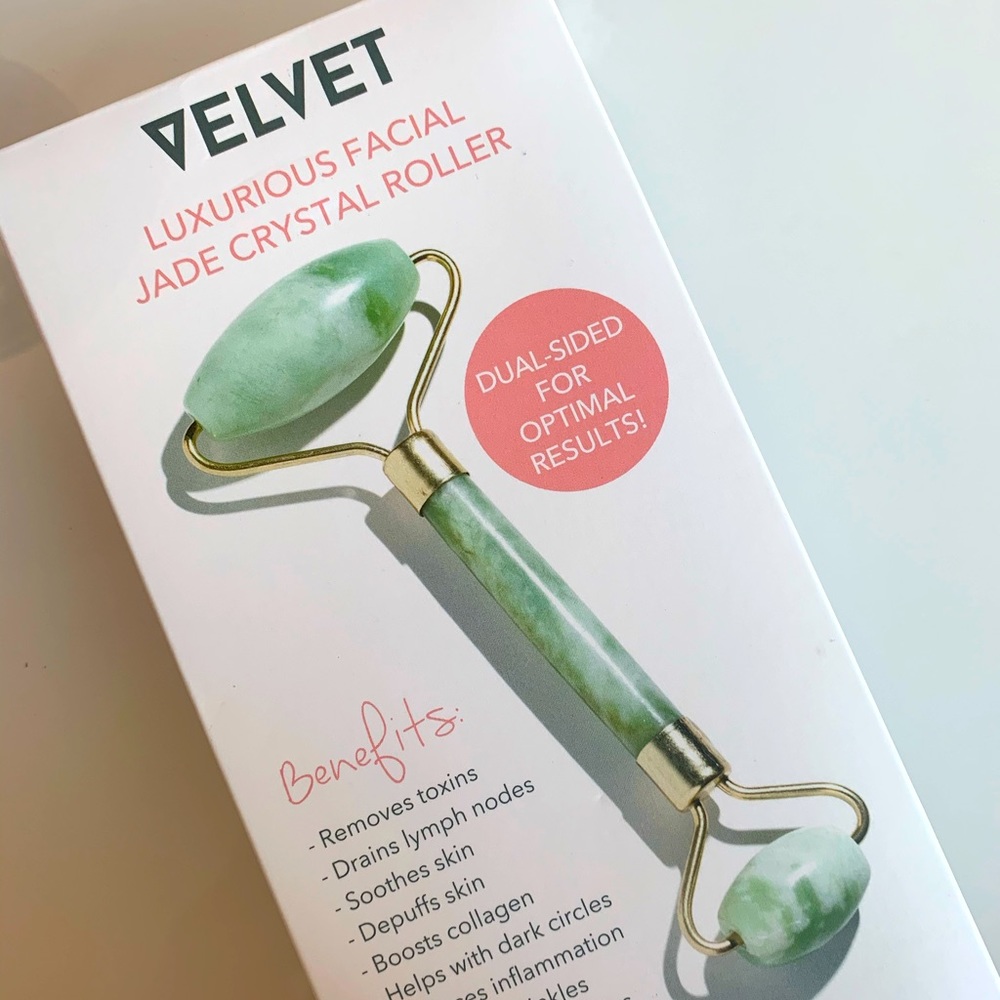 jade facial crystal roller